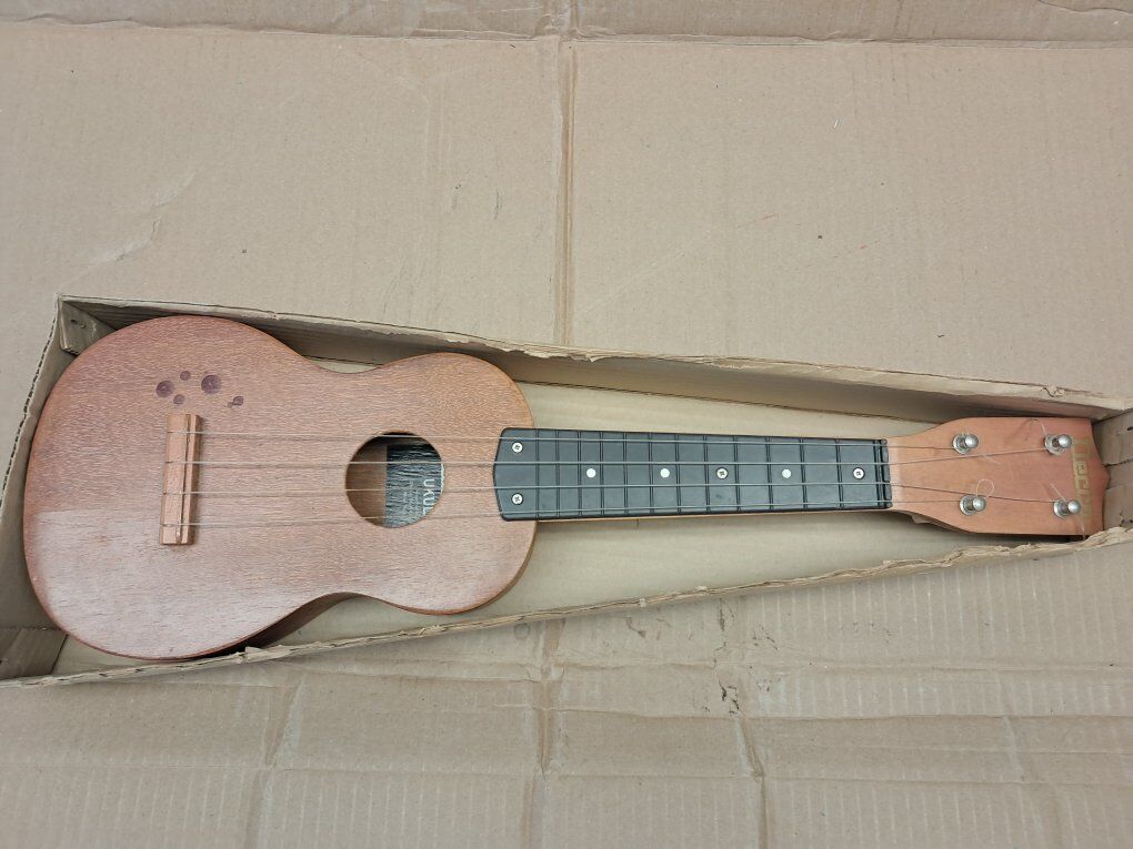1960-1970 Vintage Decca ukulele