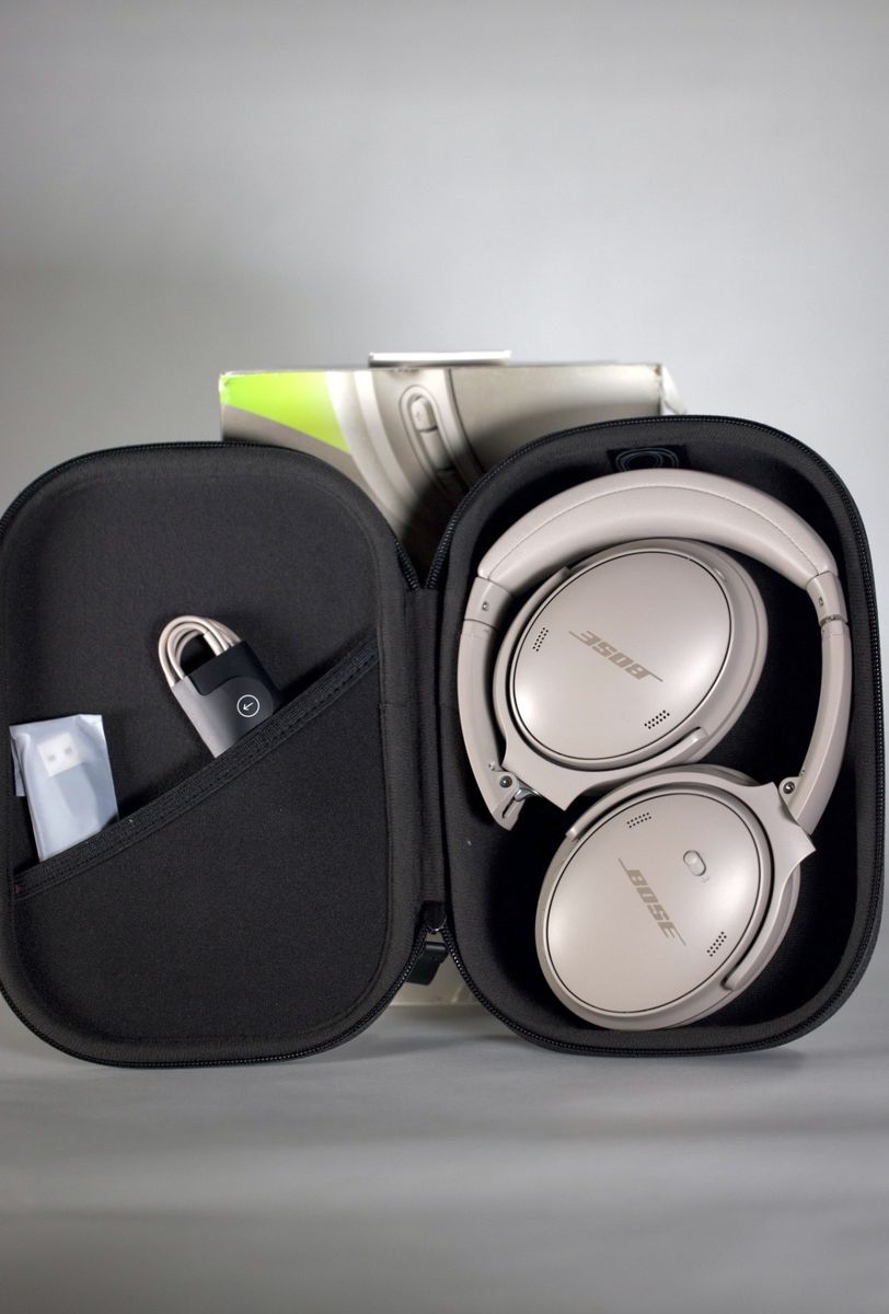 Brand new sandstone qc headphones