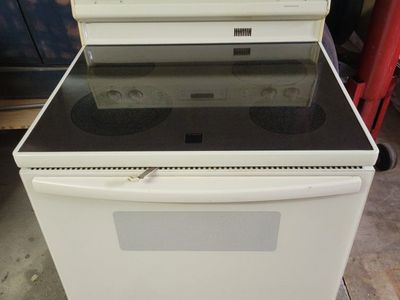 Kenmore 931.9584693 Cream Electric Range with Smooth Top