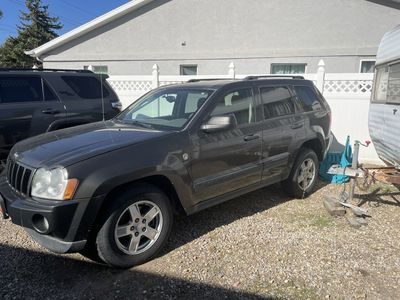 2006 JEEP GRAND CHEROKEE Laredo