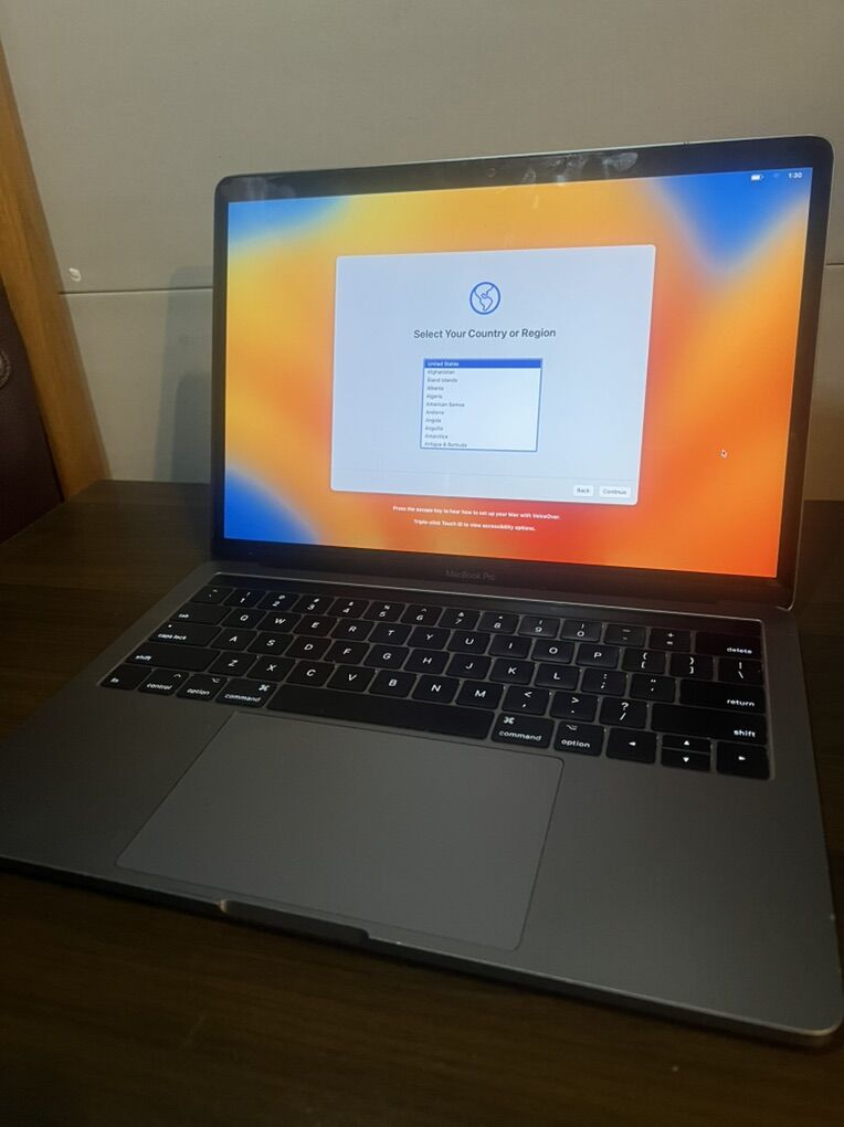Macbook Pro and Oculus Rift s For trade