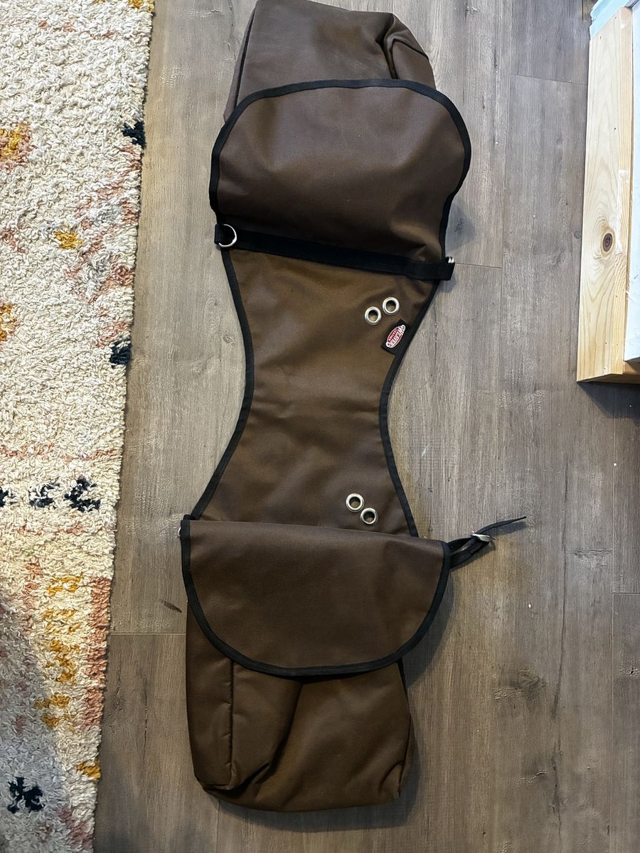 Weaver saddle bag