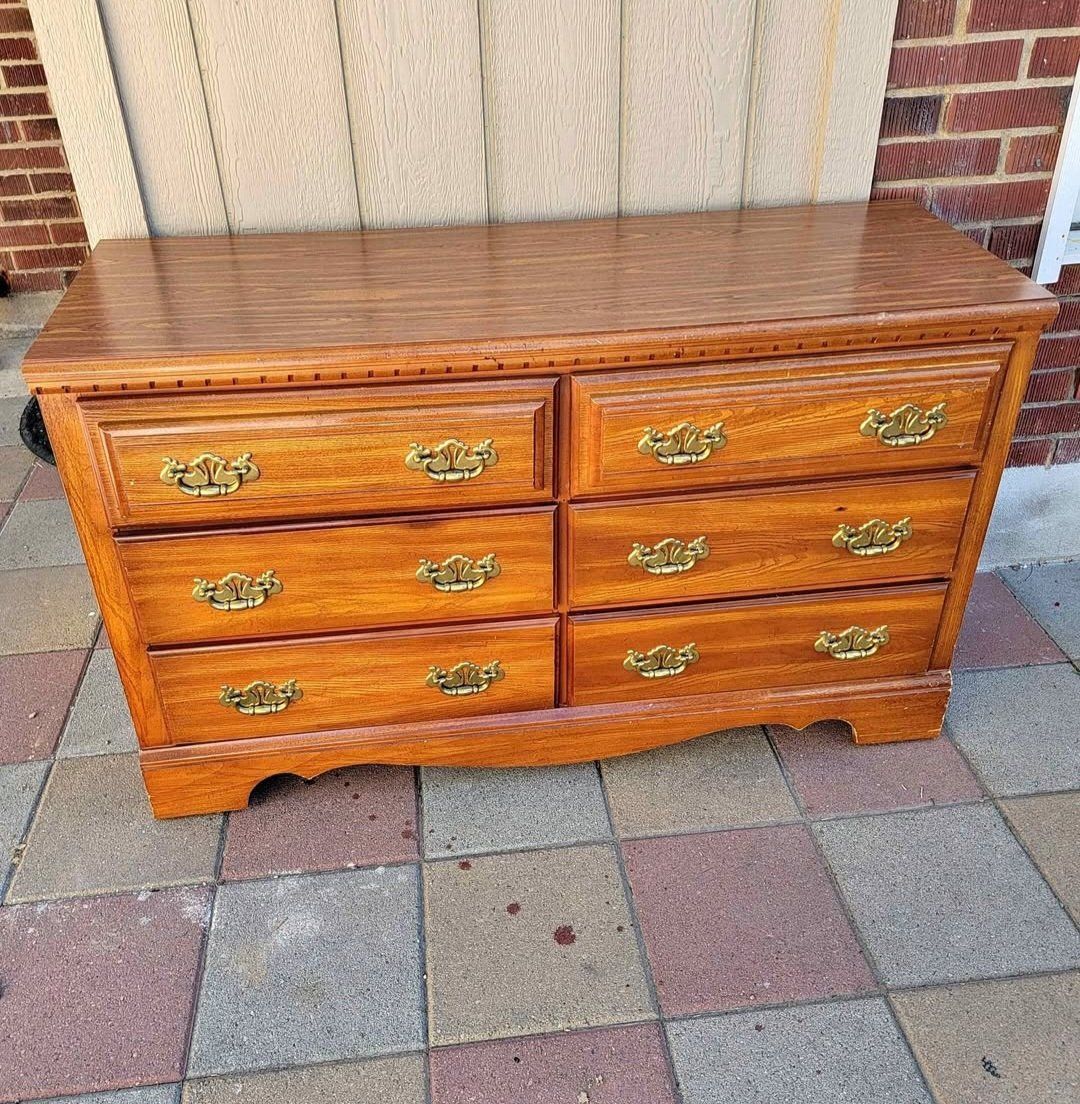 6 Drawer Dresser