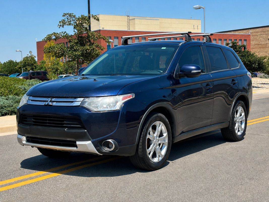 2015 Mitsubishi Outlander SE