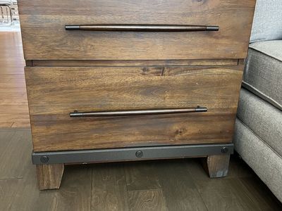 Sidetable/Nightstand