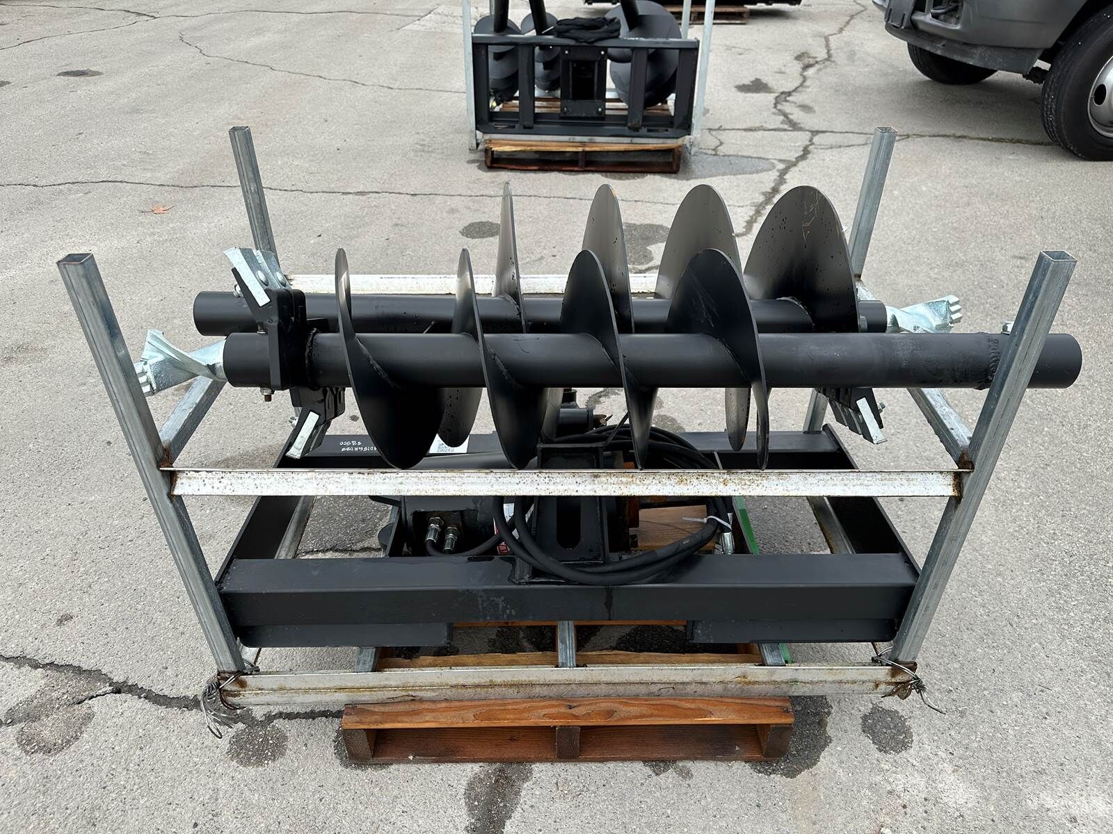 Auger Fits Skid Steer NEW UNUSED 15" & 20" Alloy Bits Attachment