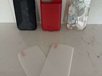 Iphone 15 self charging case with 2 additional cases FREE