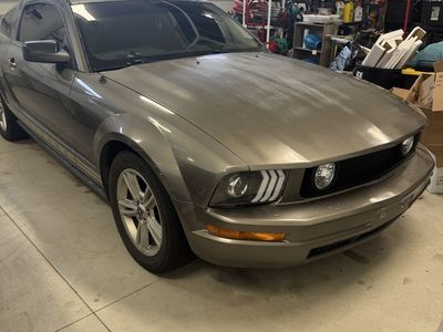2005 Ford Mustang V6 Premium