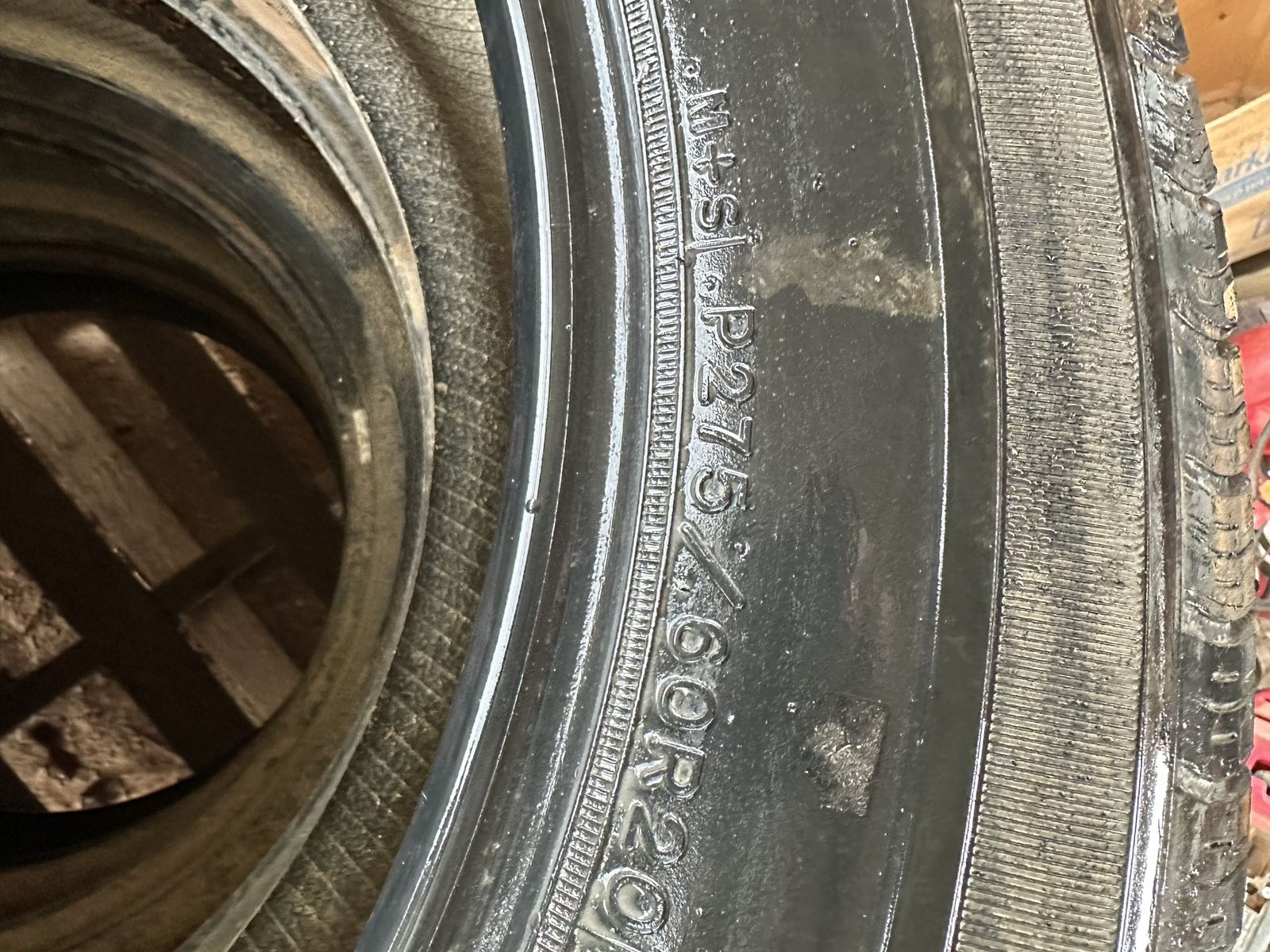 Set of 4 P275/60R20 M+S All-Season Truck & SUV Tires