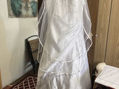 Wedding gown