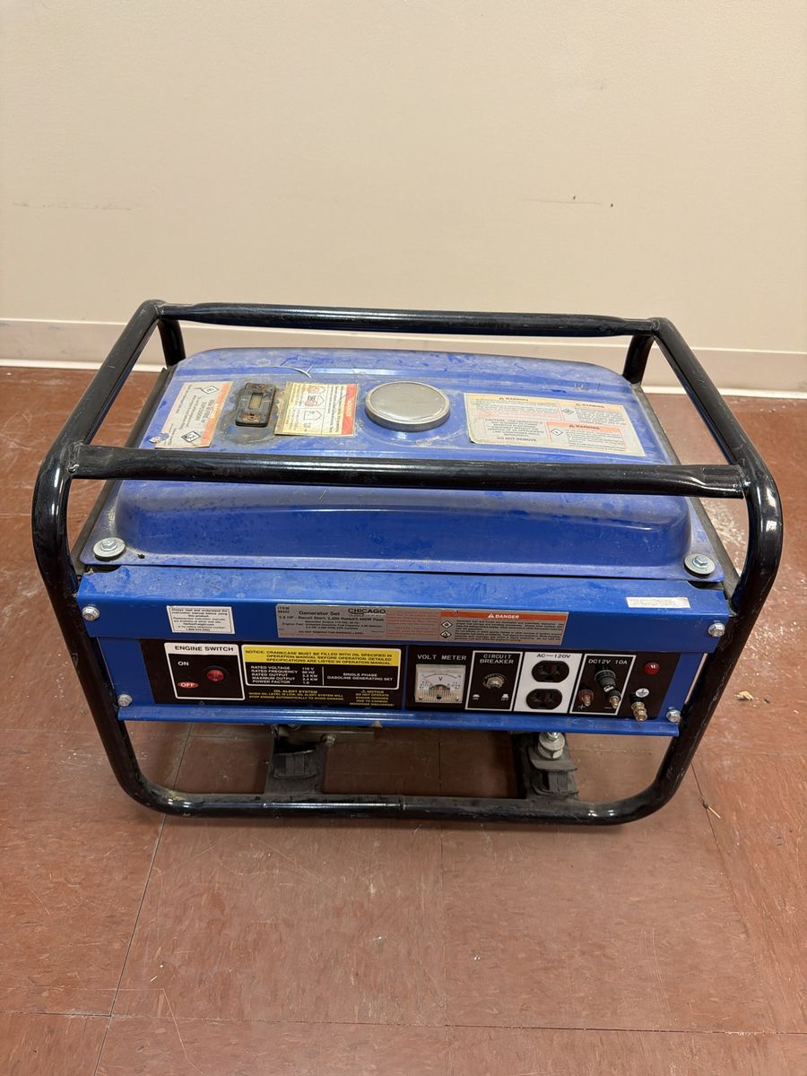 Chicago Electric 5.5 HP 2400W Peak Portable Gas Generator Set - Item 98452