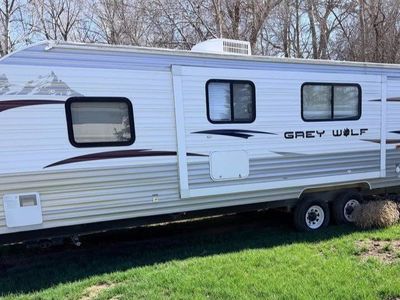 Cherokee Grey Wolf Travel Trailer Camper with Slide Out & Awning