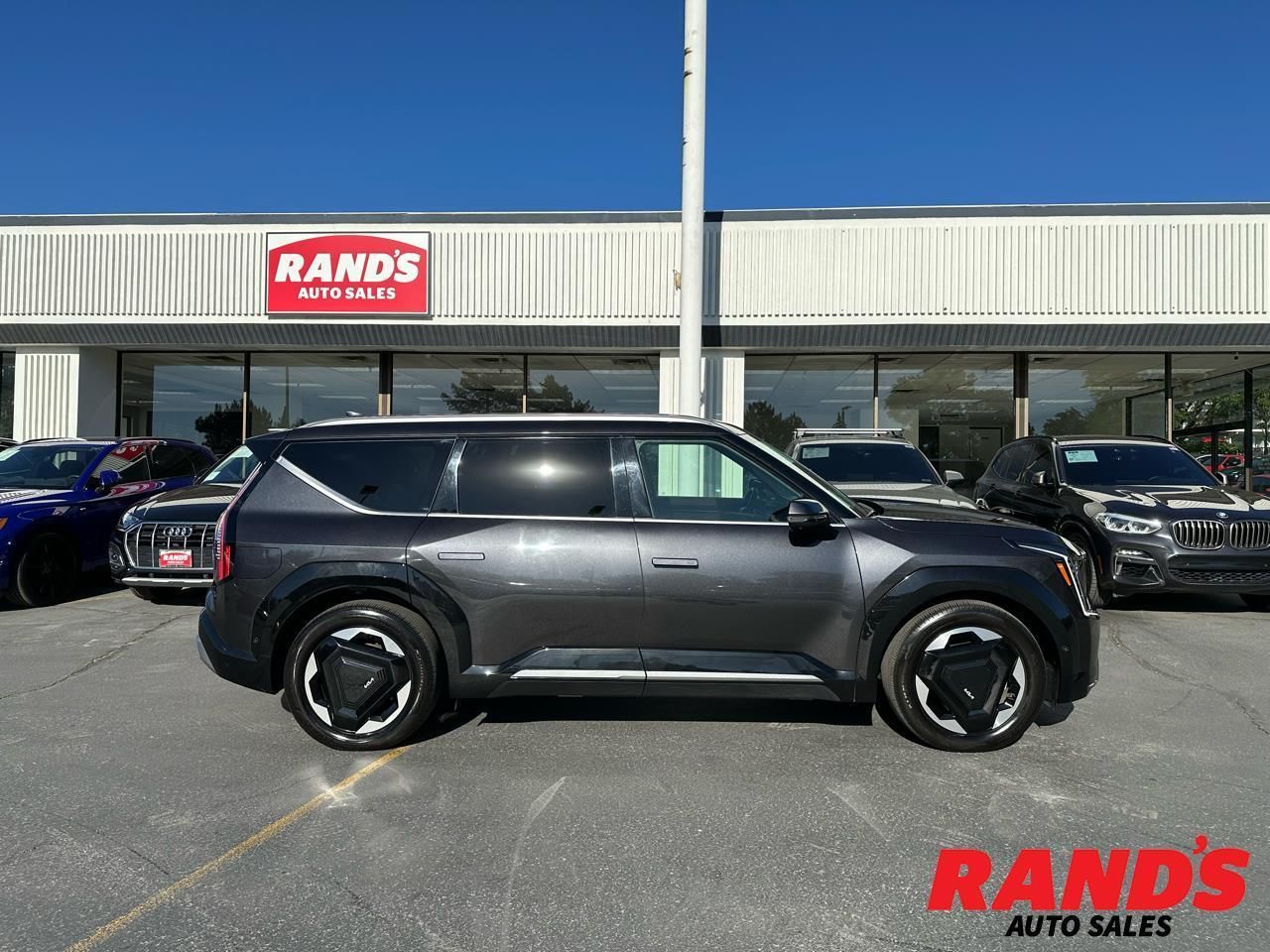 2024 Kia EV9 Land