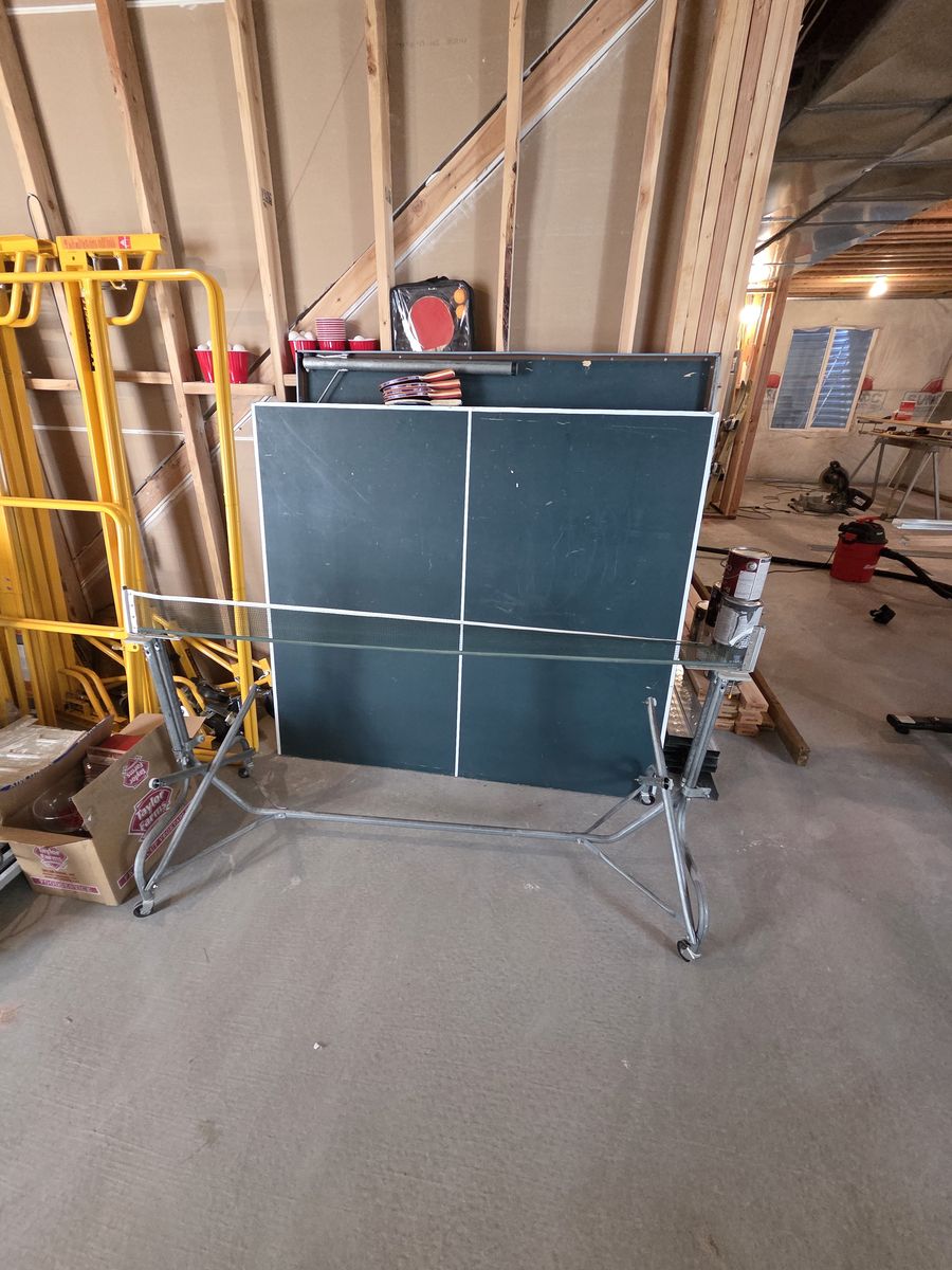 Ping Pong Table - free