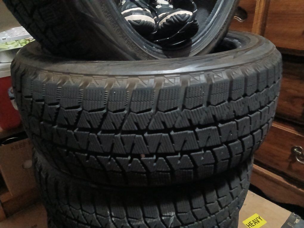 205/50r17 Bridgestone Blizzak Snow Tires