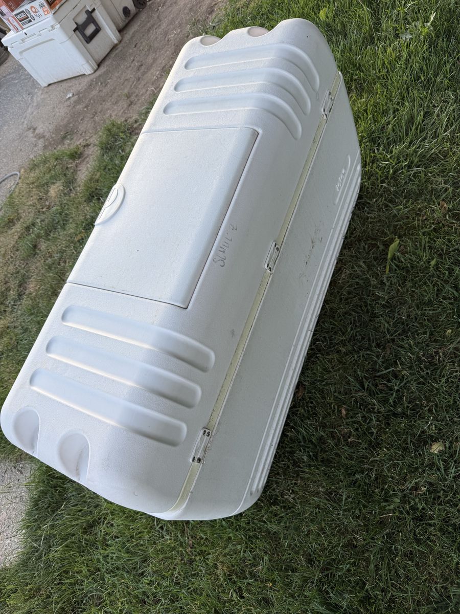 Main image 4