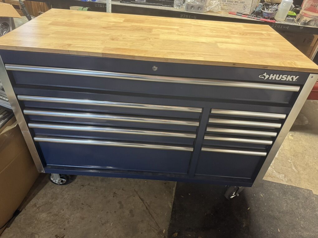 Husky Bottom Toolbox