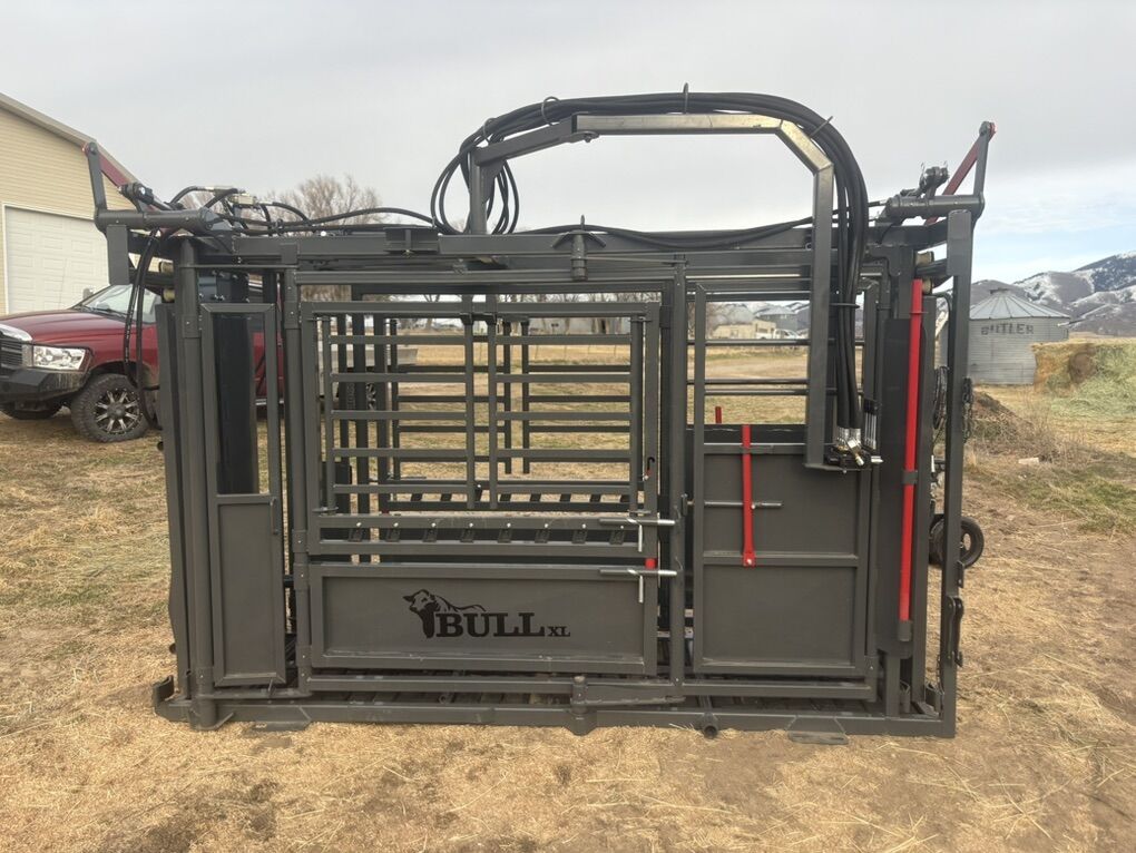 Hydraulic Squeeze Chute