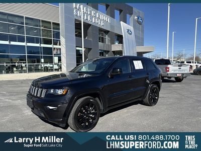 2019 JEEP GRAND CHEROKEE Altitude