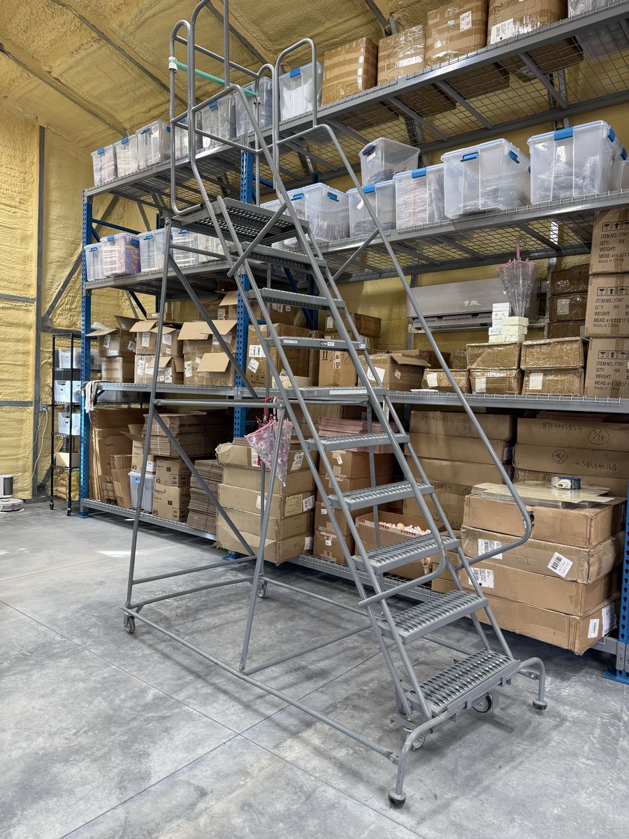 Uline 10-Step Rolling Safety Ladder
