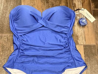 Brand New Women Size 18 Calvin Klein