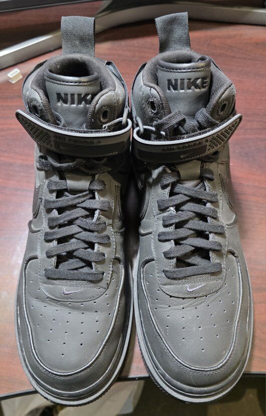 Nike Air Force 1 Boot High Black Anthracite.