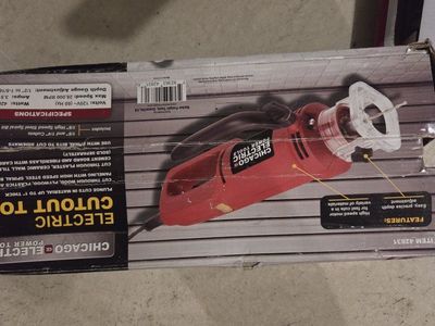 Chicago Electric Power Tools 42831 Electric Cutout Tool - 420W, 28,000 RPM, 1" Plunge Depth