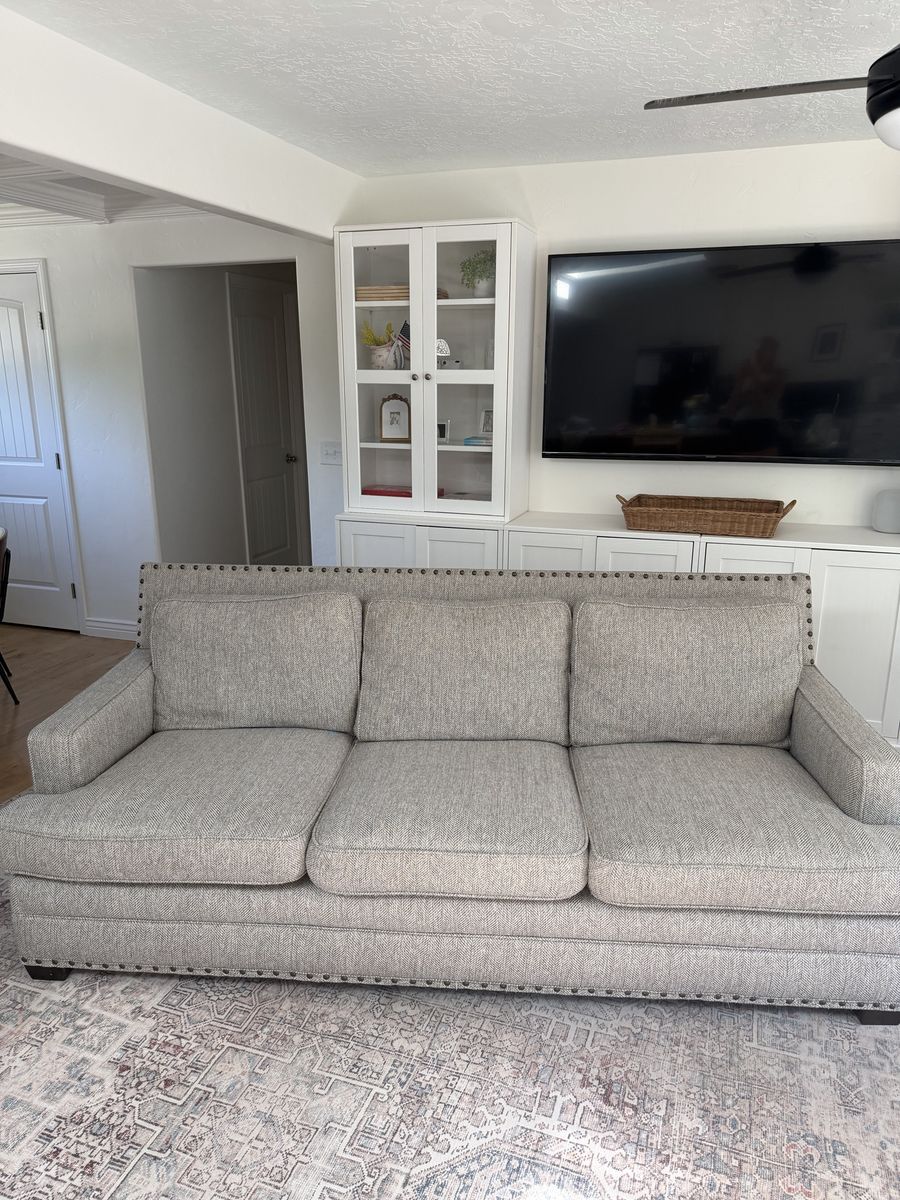 Spacious Gray Fabric Sofa Couch with Nailhead Trim - Excellent Condition, 3-Seater