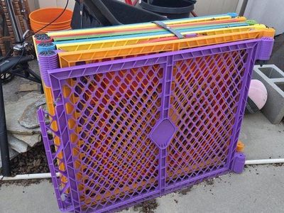 Toddleroo by North States Superyard 10 peices gate