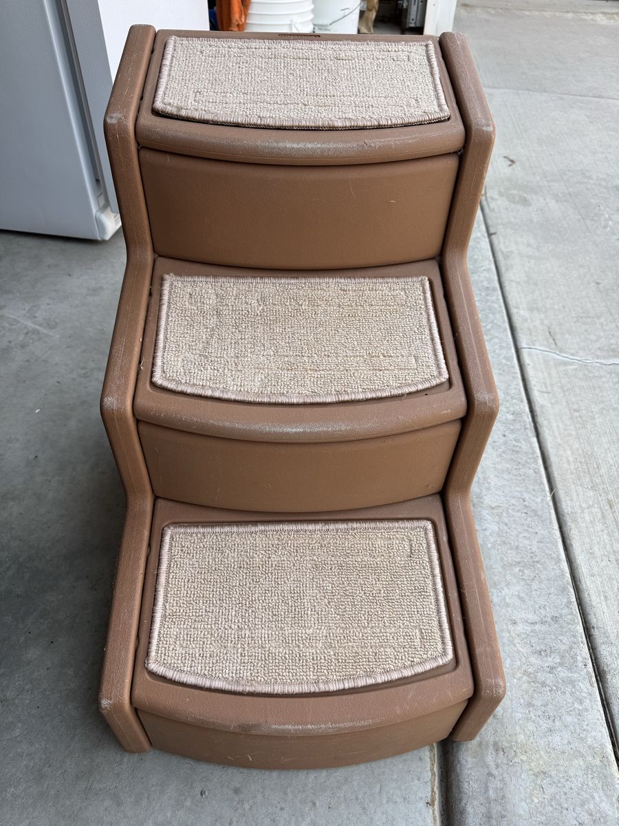 Pet stairs