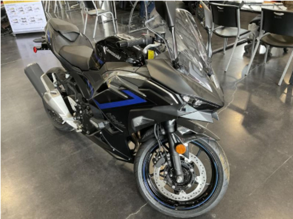 2025 Kawasaki Ninja® 500 SE ABS