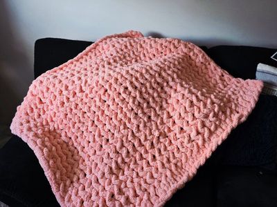 Handmade Pink Chunky Knit Baby Throw Blanket - Soft & Cozy