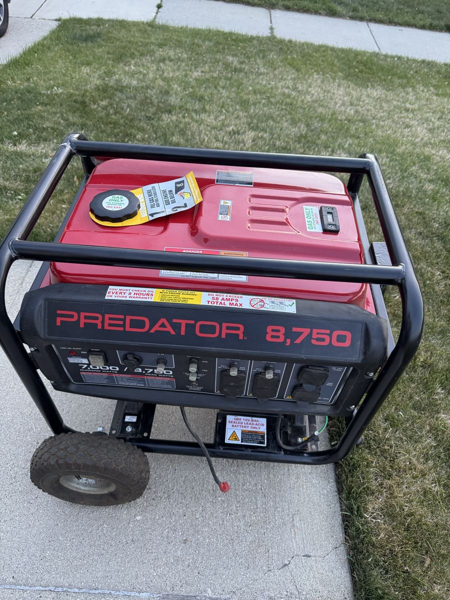 Predator 8750 Peak/7000 Running Watts Portable Gas Powered Generator - Excellent Condition