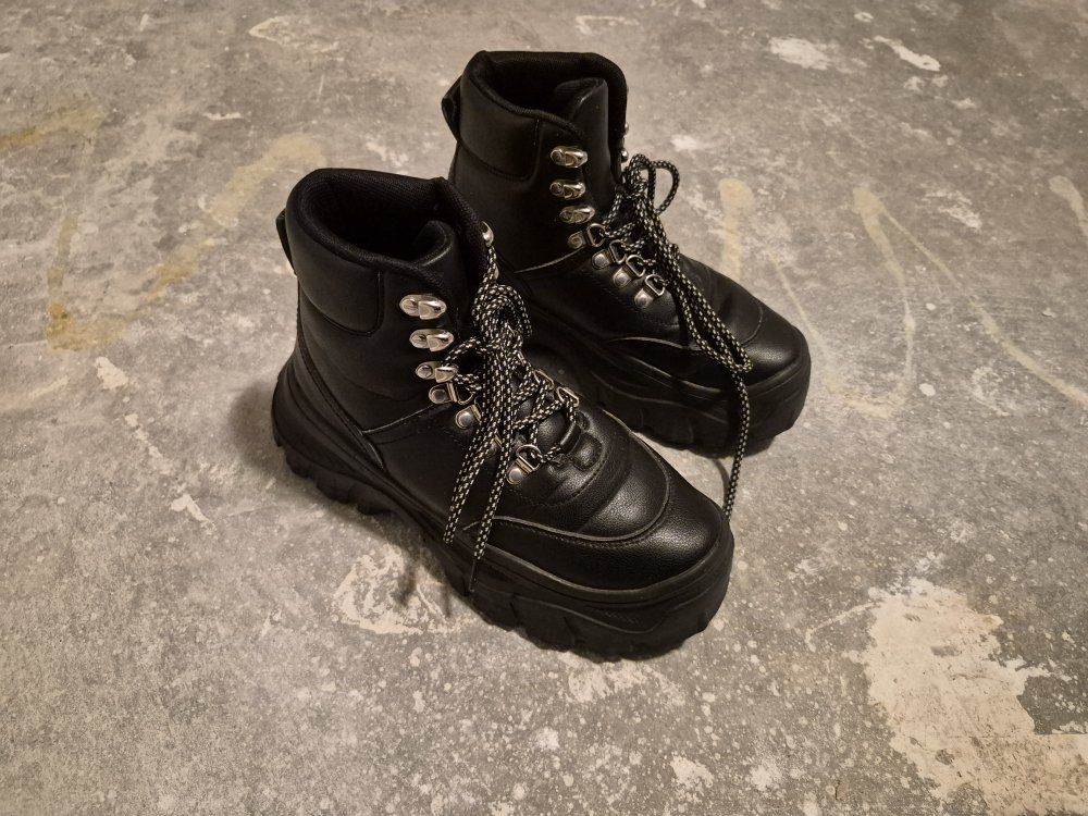 Black Platform Combat Ankle Boots Size 6 Lug Sole Lace Up