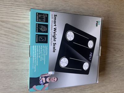 Total Vision Smart Weight Scale with Wireless Connection - Black Glass