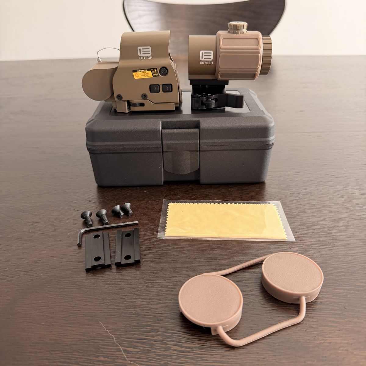 Eotech EXPS-3 and G43 Magnifier Clone
