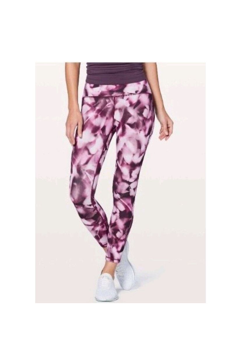 Lululemon Women's Pink Floral Print Athletic Leggings Size 2