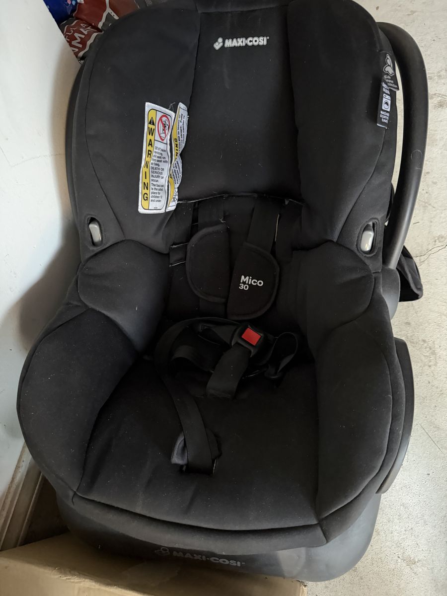 Baby car seat Maxi-Cosi brand