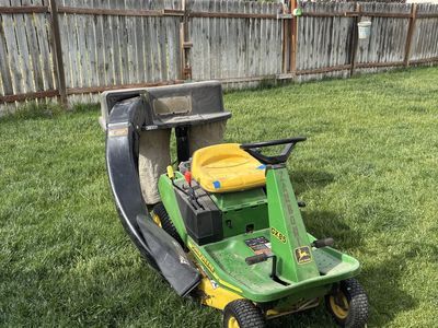 John Deere GX85 Riding Mower
