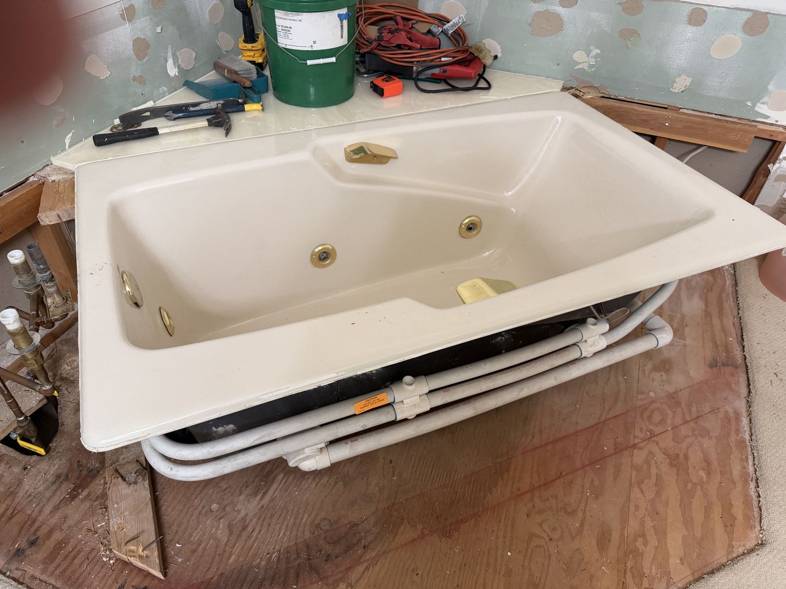 Kohler Jet Tub - Used