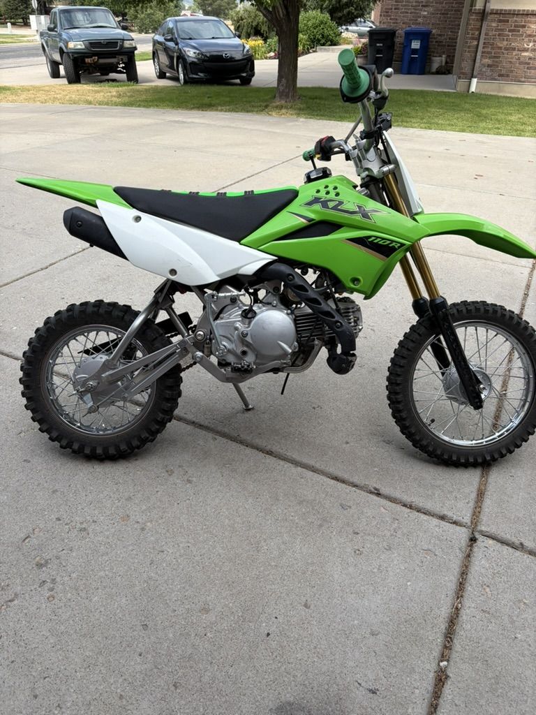 2022 klx 110