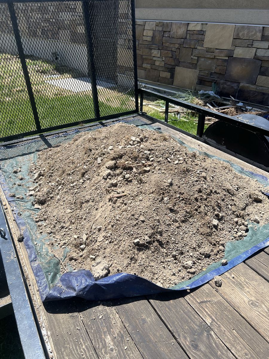 Free fill dirt