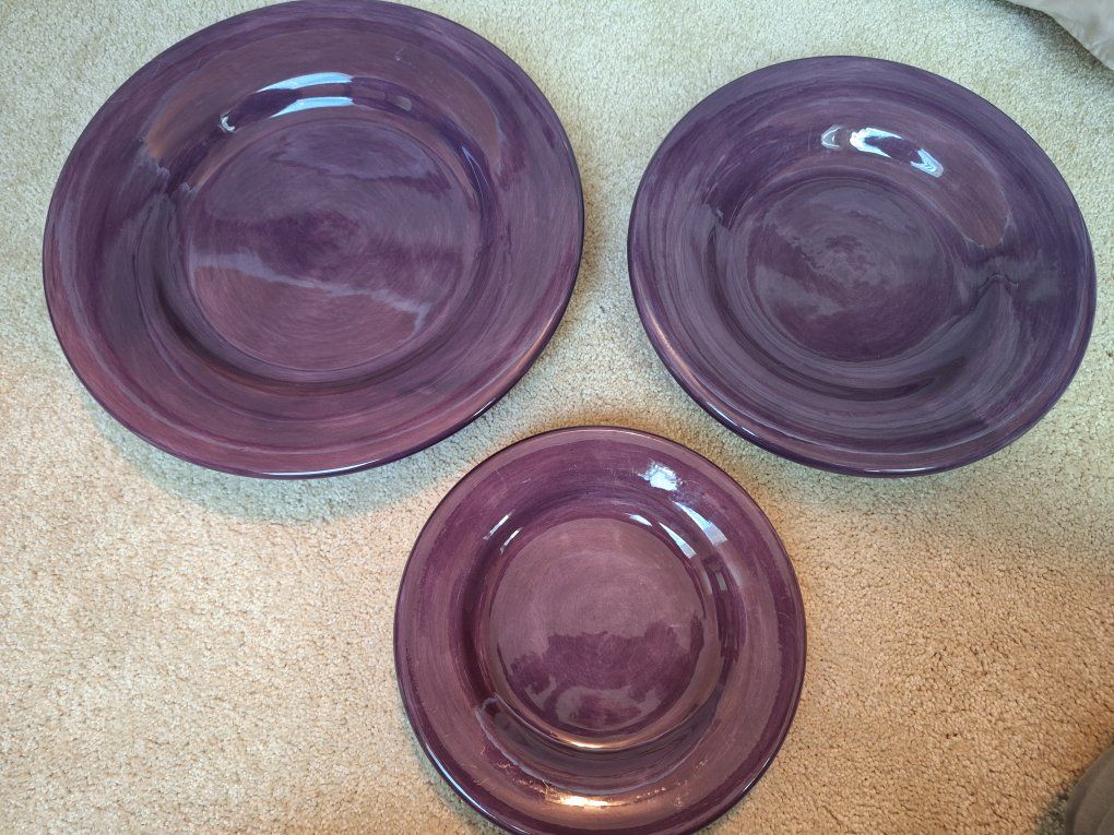 Set of 8 plum/purple Dishes - Dinner, salad, and d