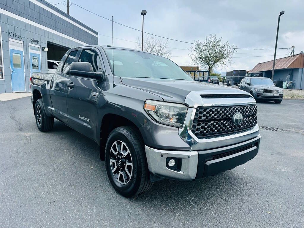 2018 Toyota Tundra SR5