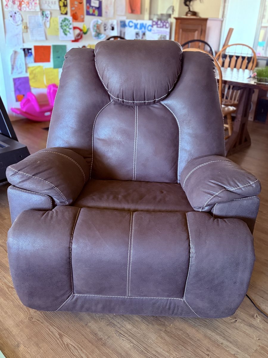 Stoneland Power Rocker Recliner