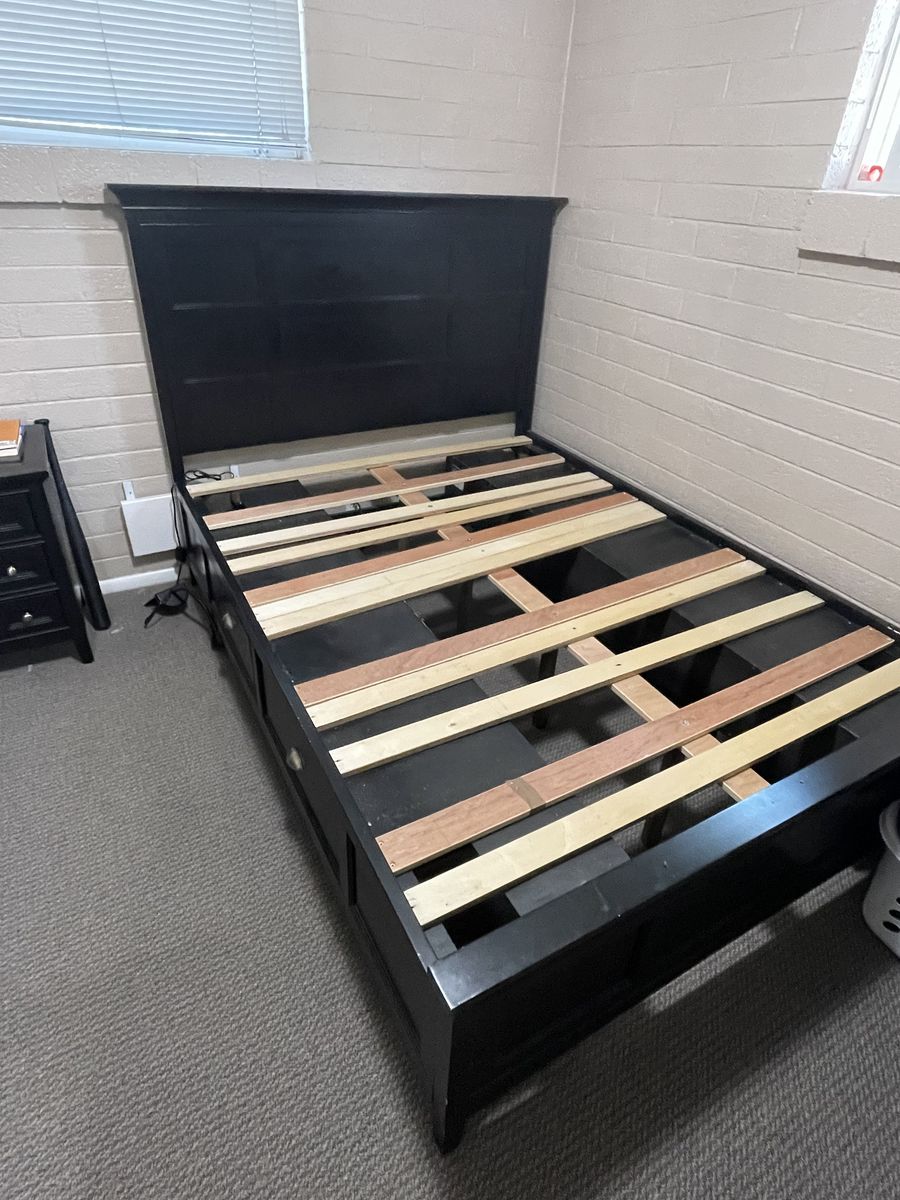 Queen Bedroom Set $250 for all!!