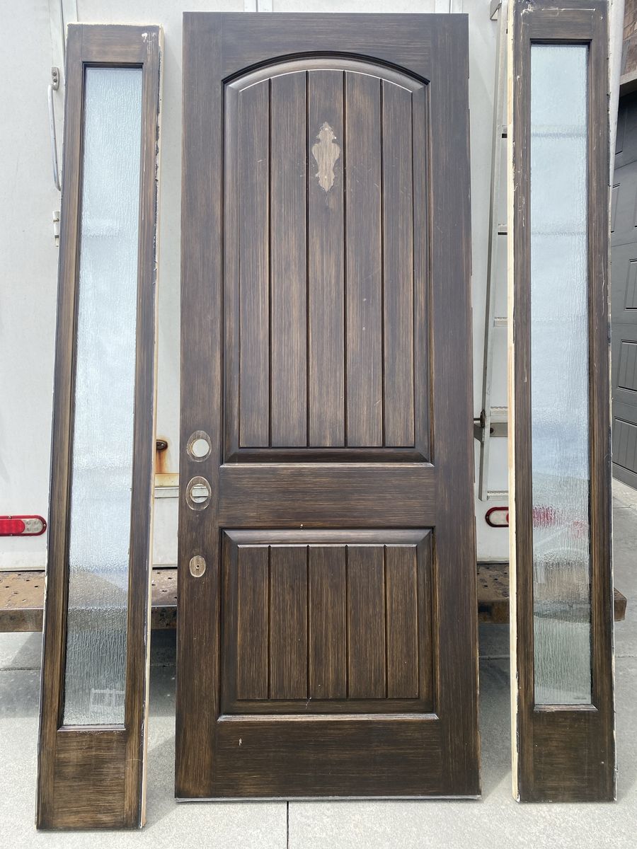 3/0-8/0 Fiberglass with 2-12” sidelights rain pattern