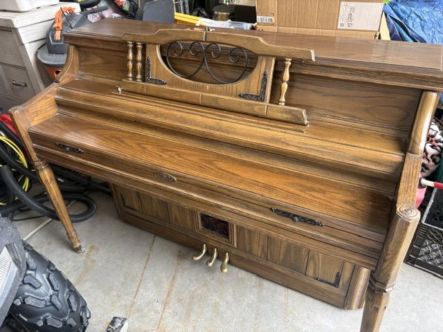 Wurlitzer Upright Piano