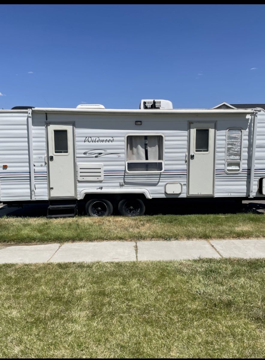 2000 Forest River Wildwood Lite 27LT