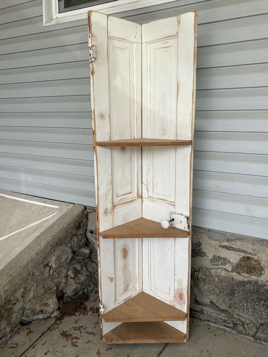 Rustic Shabby Chic Corner Shelf Unit - Distressed White Finish with Wood Shelves
